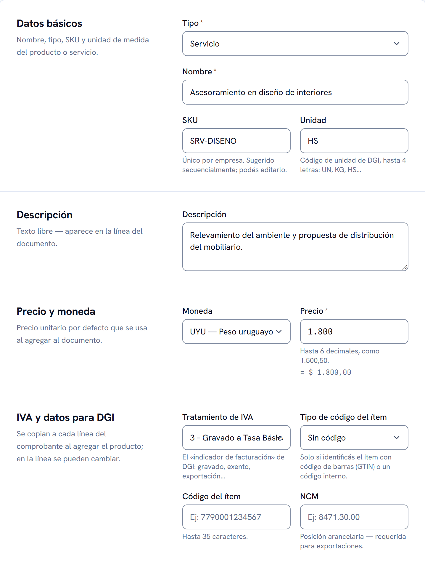 Ficha de un servicio con Tipo Servicio, nombre Asesoramiento en diseño de interiores, unidad HS, descripción, precio en pesos uruguayos y tratamiento de IVA Gravado a Tasa Básica 22 %